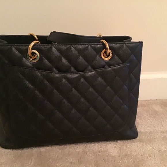 CHANEL Bag - Picture 5 of 16